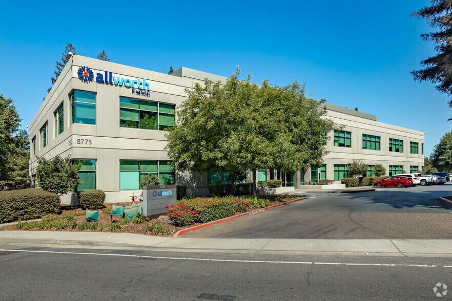 More Photos Of 8775 Folsom Blvd, Sacramento Office For Sale