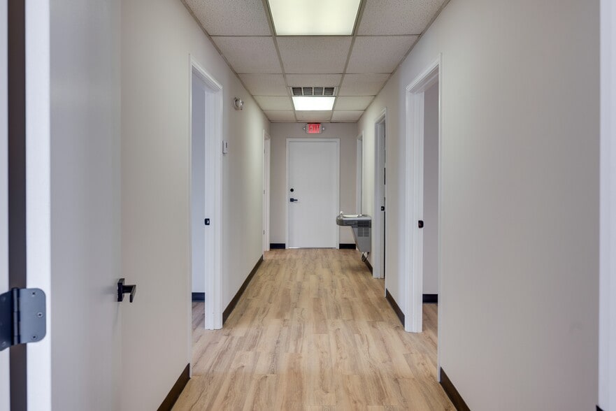 More Photos Of 2703 Grandview Ave, Nashville Office For Sale