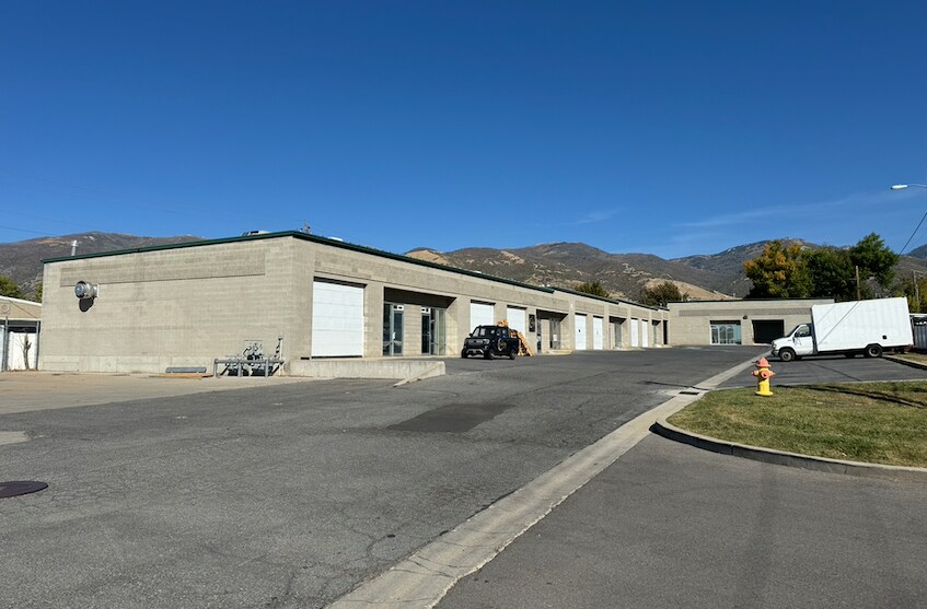 More Photos Of 440 W 200 N, Bountiful Warehouse For Lease