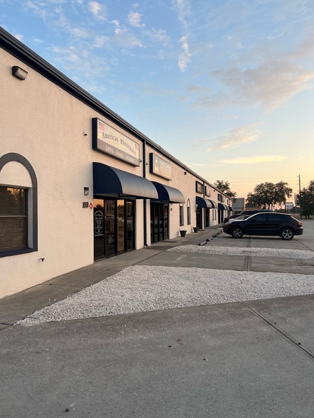 Primary Photo Of 12505 66th St N, Largo Warehouse For Lease