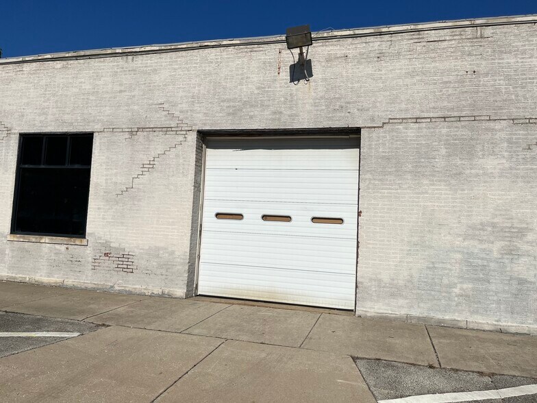 More Photos Of 6613-6621 Ogden Ave, Berwyn Storefront Retail Office For Sale