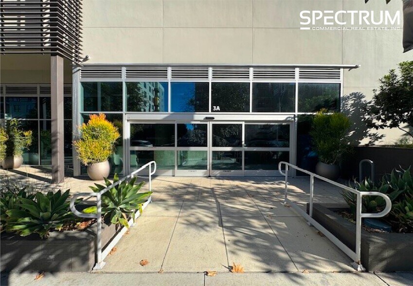 More Photos Of 6200 Variel Ave, Woodland Hills Apartments For Lease