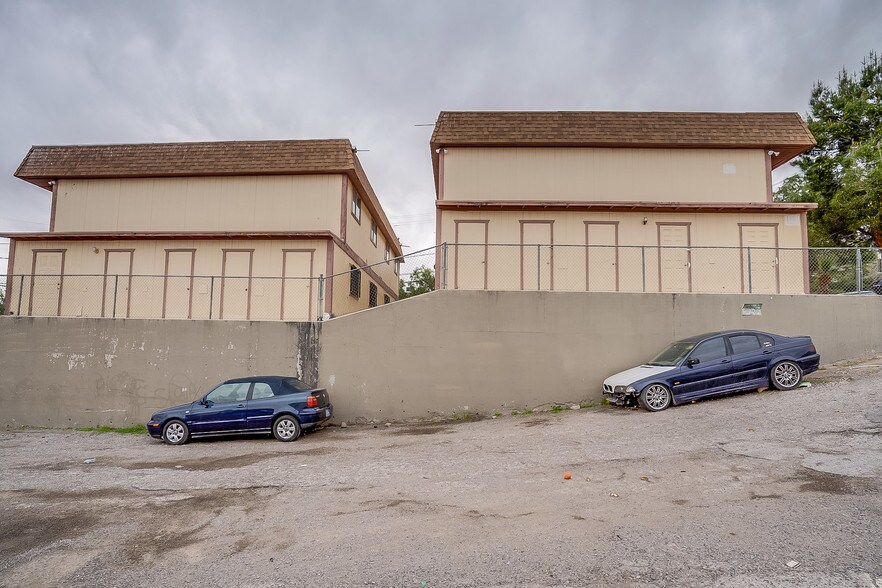 More Photos Of 1400 E Mesquite Ave, Las Vegas Apartments For Sale