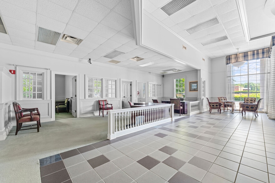 More Photos Of 8710 Hwy 69 S, Tuscaloosa Bank For Sale