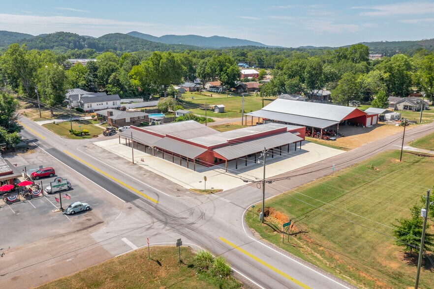 More Photos Of 613 N Main St, Piedmont Restaurant For Sale