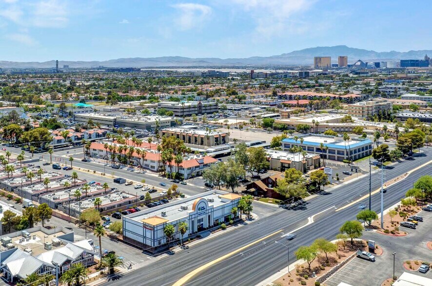 More Photos Of 2285 E Flamingo Rd, Las Vegas Medical For Lease