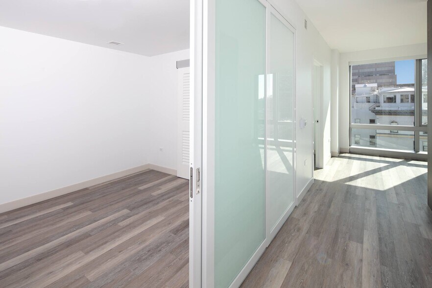 More Photos Of 1177 Market St, San Francisco Apartments For Lease