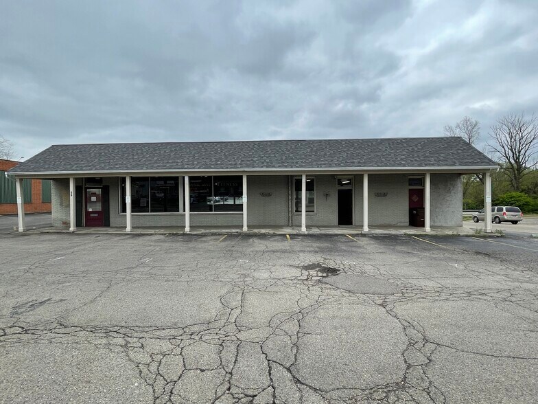 More Photos Of 96 S Marvin Ln, Waynesville Storefront Retail Office For Sale