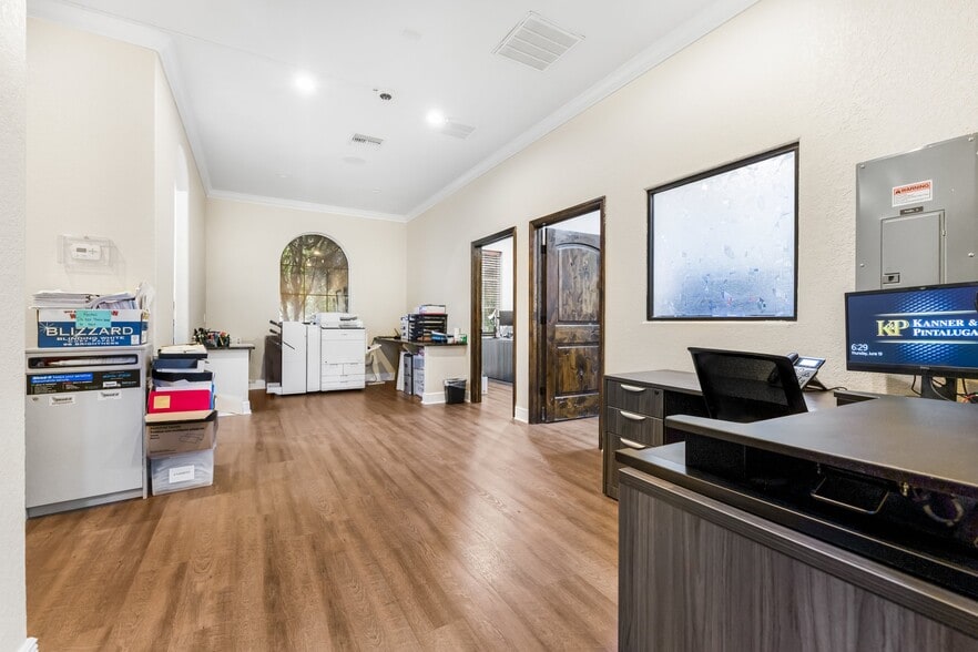 More Photos Of 3615 E Frontage Rd, Tampa Office Residential For Sale