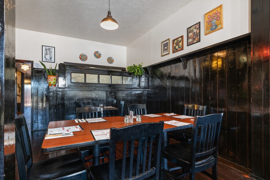 More Photos Of 8501 El Camino Real, Atascadero Restaurant For Sale