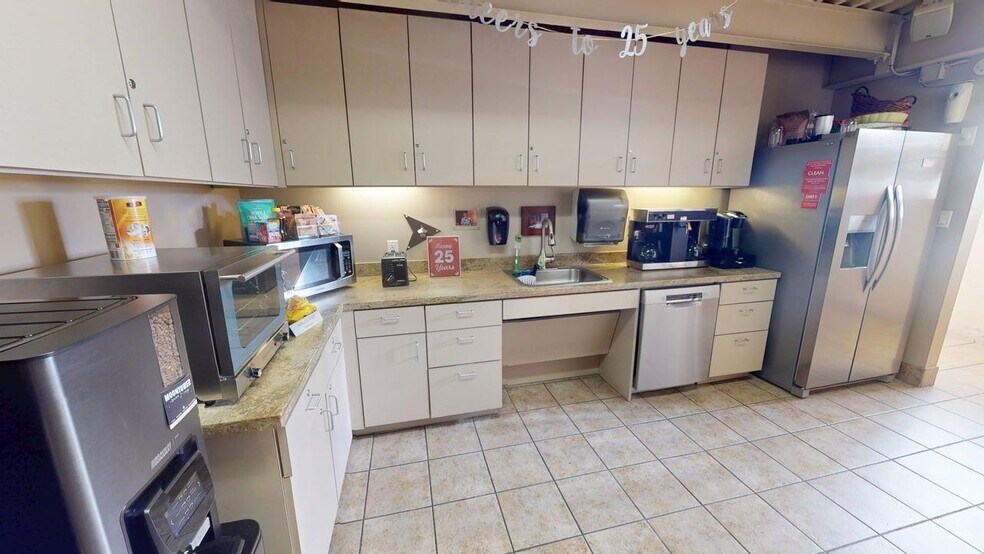 More Photos Of 1200 E 3rd St, Austin Loft Creative Space For Lease