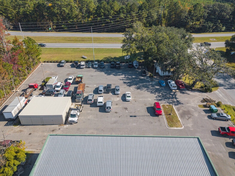 More Photos Of 48 Schinger Ave, Ridgeland Industrial For Sale