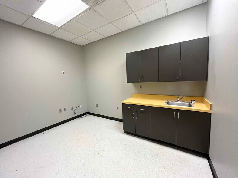 100 Grandview Pl, Birmingham, AL 35243 Office For Lease