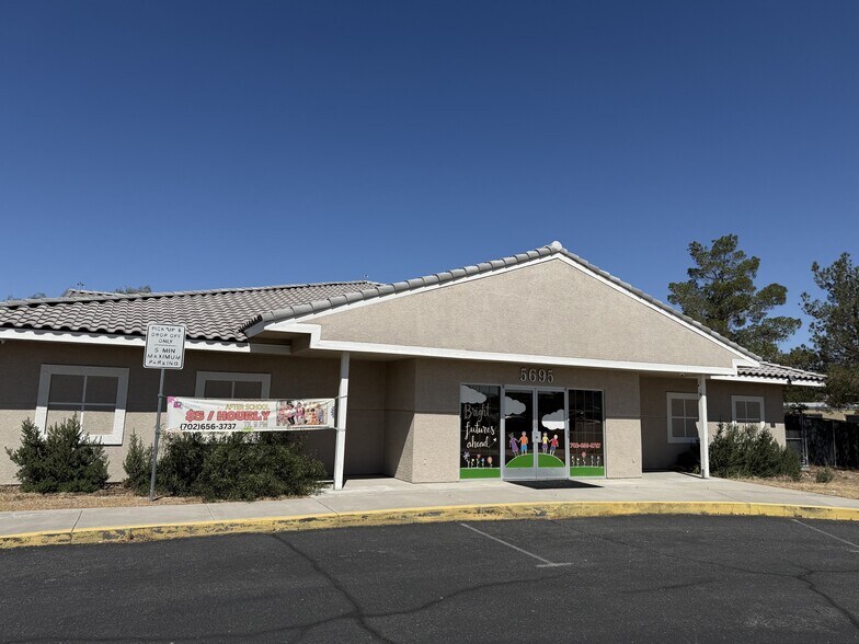 More Photos Of 5695 N Rainbow Blvd, Las Vegas Daycare Center For Lease