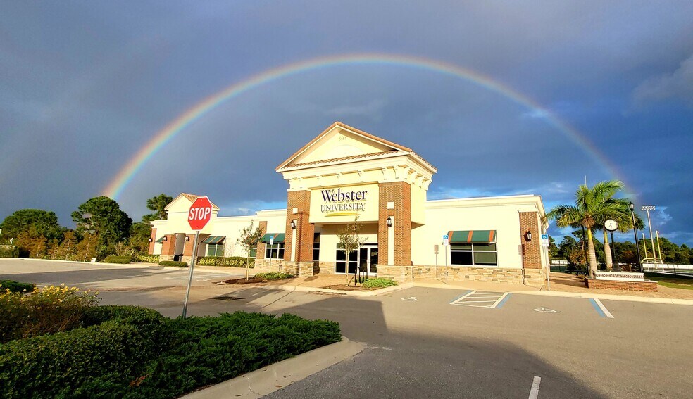 More Photos Of 5565 N Wickham Rd, Melbourne General Retail For Lease