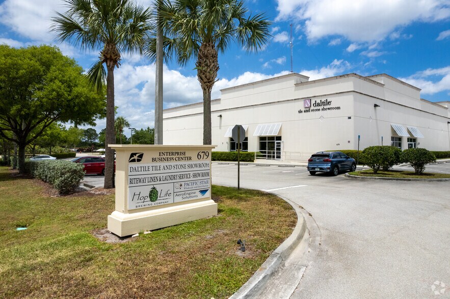 More Photos Of 679 NW Enterprise Dr, Port Saint Lucie Light Distribution For Sale