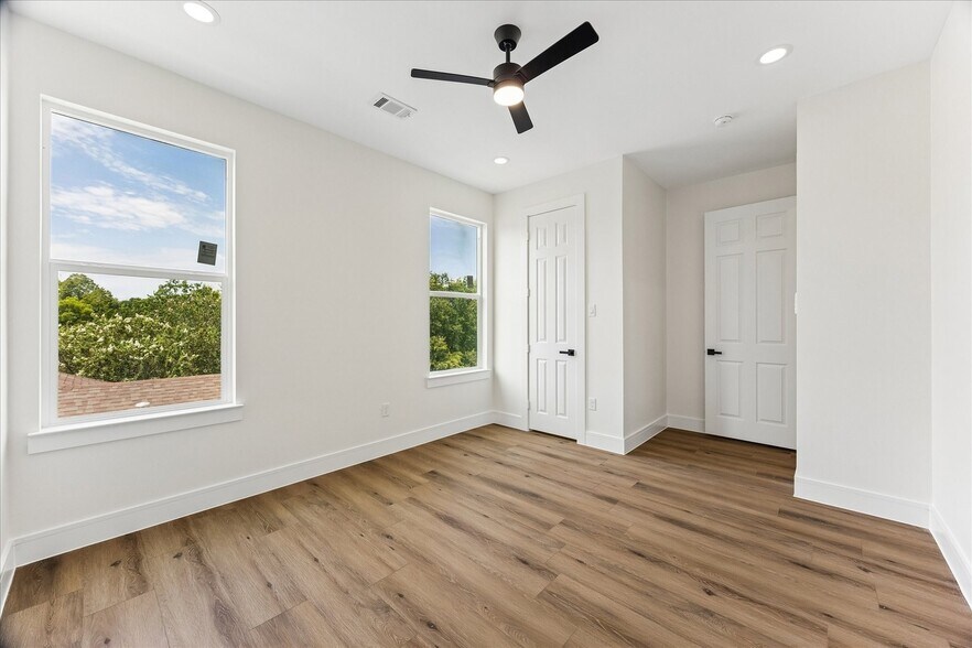 More Photos Of 5106 Ricky St, Houston Specialty For Sale