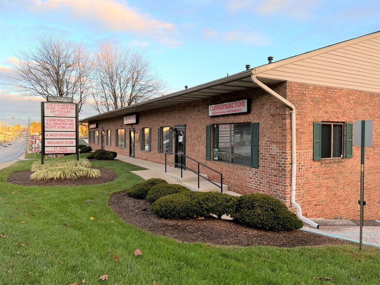 More Photos Of 9601-9611 Reisterstown Rd, Owings Mills Office For Lease
