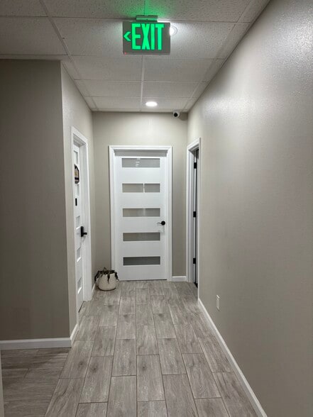 More Photos Of 4801 District Blvd, Bakersfield Warehouse For Lease