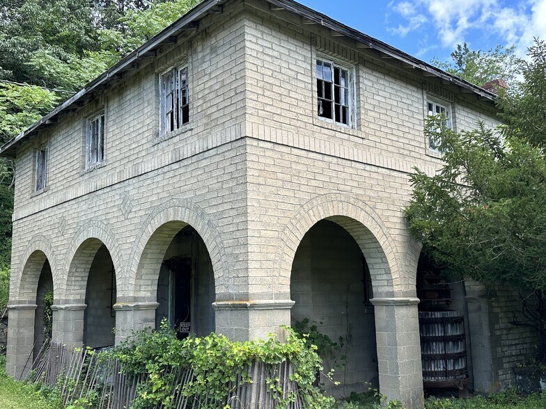 More Photos Of 200 Blue Point Rd, Highland Land For Sale