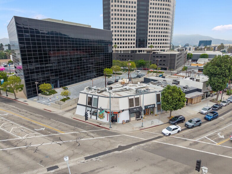 Primary Photo Of 4017 W Riverside Dr, Burbank Storefront Retail Office For Lease