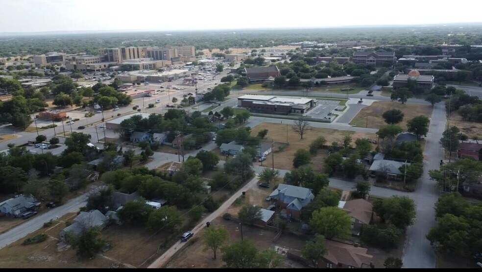 More Photos Of 2342 N Treadaway Blvd, Abilene Land For Sale