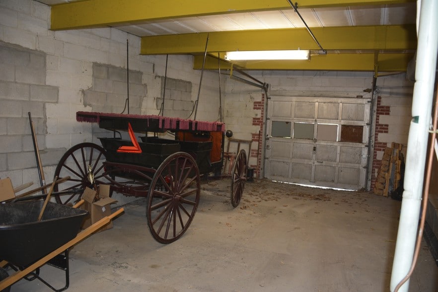 More Photos Of 63 Railroad Ave, Wallkill Warehouse For Lease