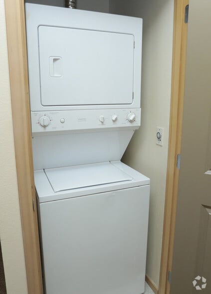 More Photos Of 1133 Lake Washington Blvd, Renton Apartments For Lease