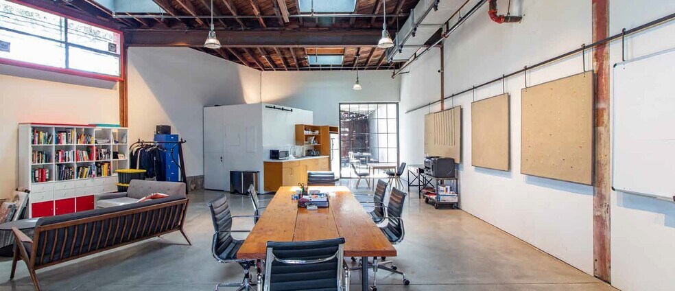 More Photos Of 2940-2944 Denby Ave, Los Angeles Warehouse For Sale
