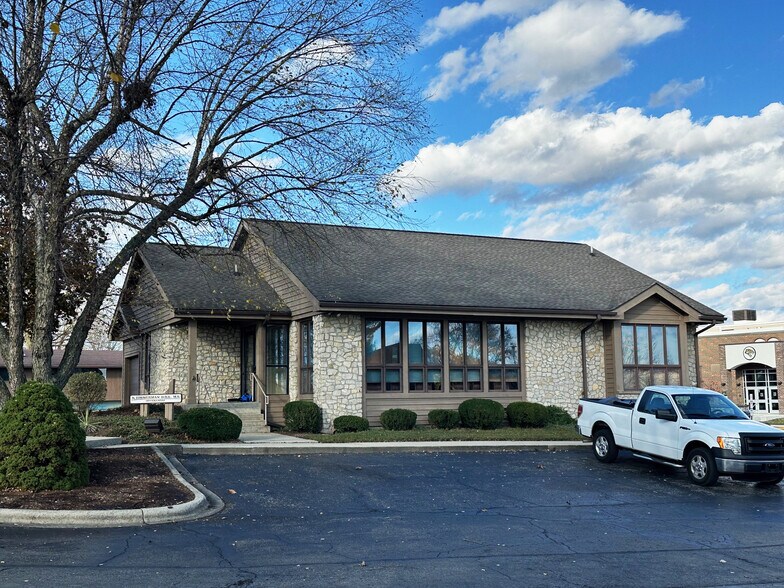 Primary Photo Of 1 Logan St, Peru Medical For Lease