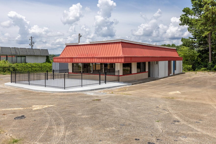 More Photos Of 4145 Fulton Industrial Blvd, Atlanta Fast Food For Lease