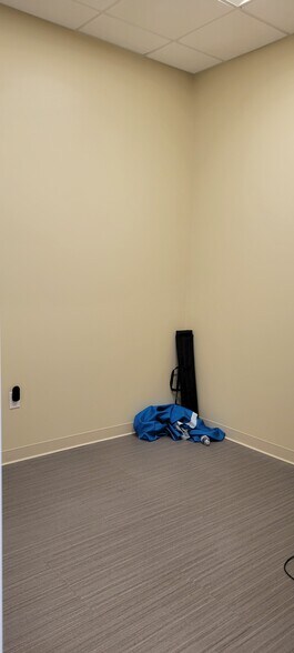 More Photos Of 5107 Summer Ave, Memphis Freestanding For Lease