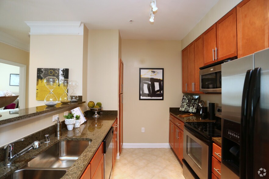 More Photos Of 1901 West St, Annapolis Apartments For Lease