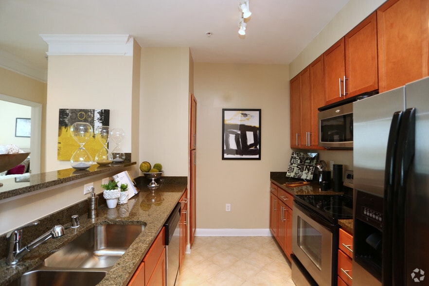 More Photos Of 1901 West St, Annapolis Apartments For Lease