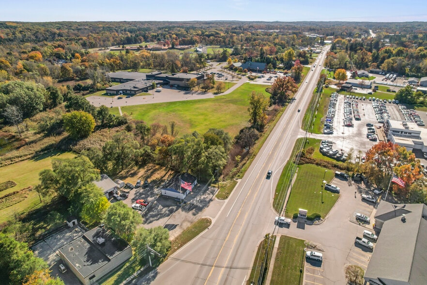 More Photos Of 105 S Ortonville Rd, Ortonville Freestanding For Sale