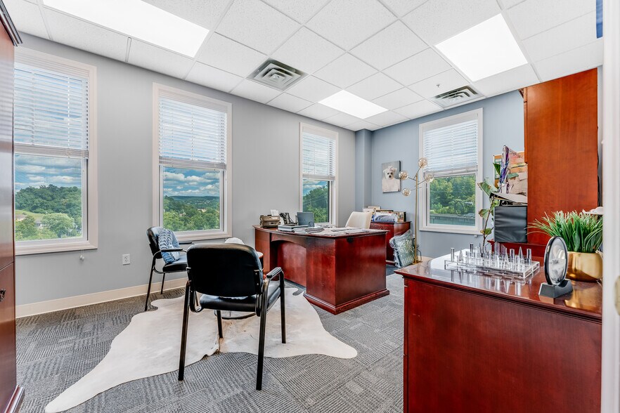 More Photos Of 6-10 Canyon Rd, Morgantown Loft Creative Space For Sale