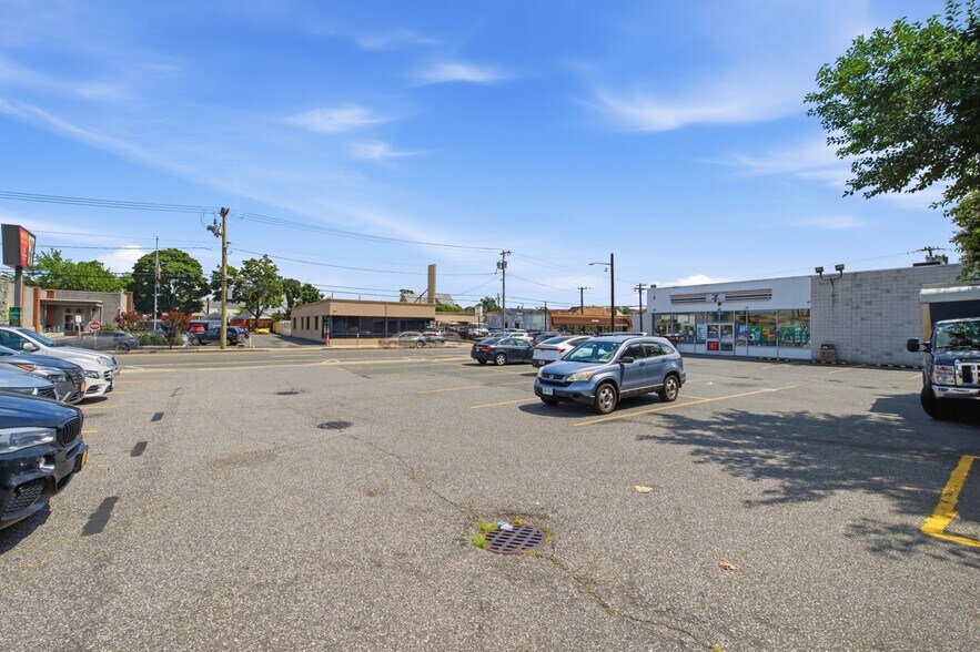 More Photos Of 58-60 E Merrick Rd, Valley Stream Freestanding For Sale