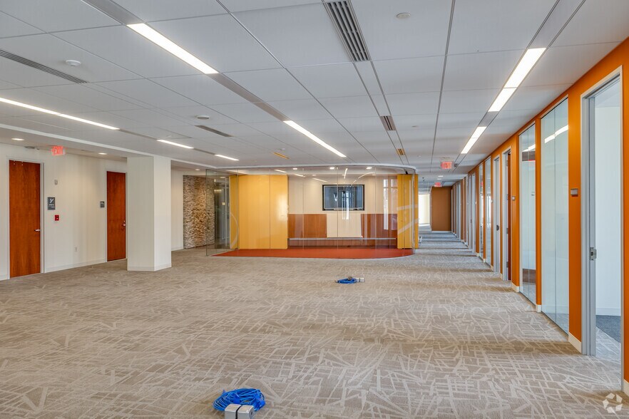 More Photos Of 121 Rockville Pike, Rockville Office Residential For Sale