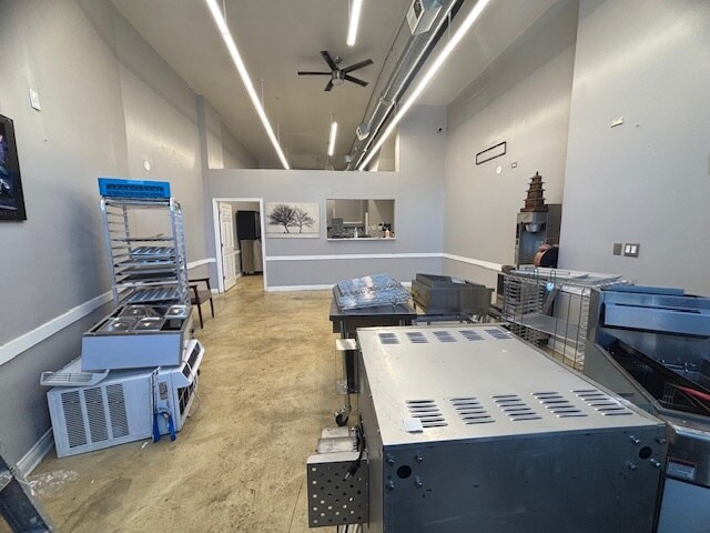 More Photos Of 4000-4022 S Western Ave, Chicago Multifamily For Sale