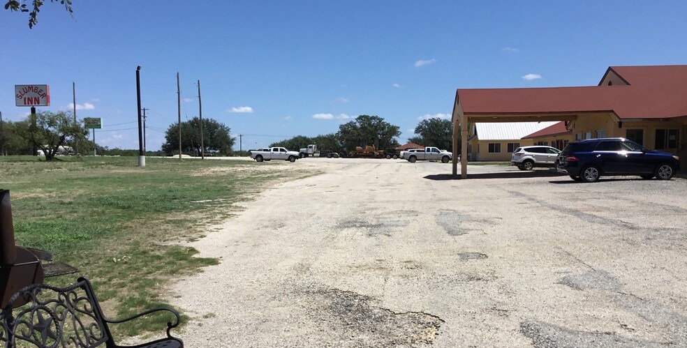 More Photos Of 1075 W US Highway 87, Eden Hotel For Sale