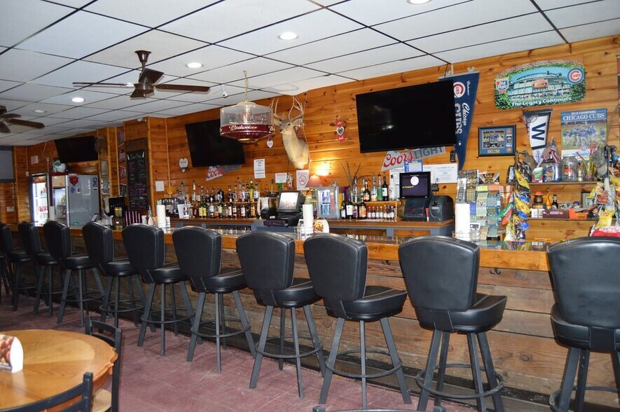 More Photos Of 119 N Lincoln St, Ransom Bar For Lease