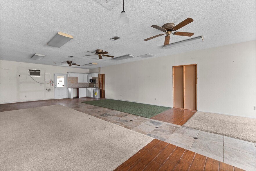 More Photos Of 6738 US Highway 190 E, Livingston Convenience Store For Sale