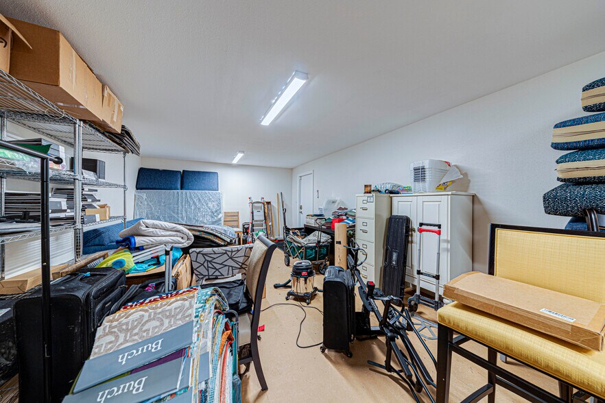 More Photos Of 315 N Ferncreek Ave, Orlando Office For Sale