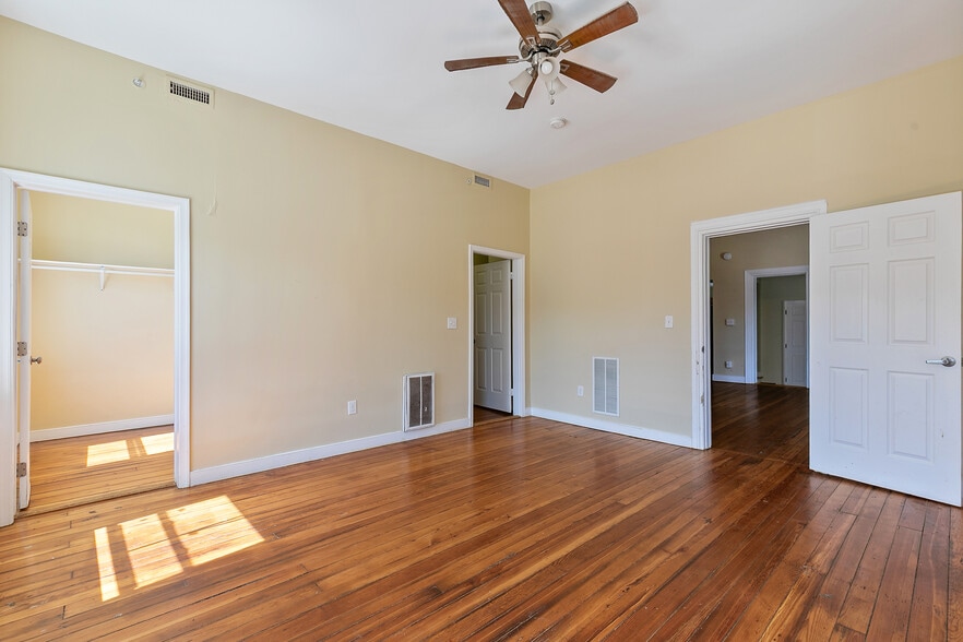 More Photos Of 618 N 1st St, Richmond Storefront Retail Residential For Sale