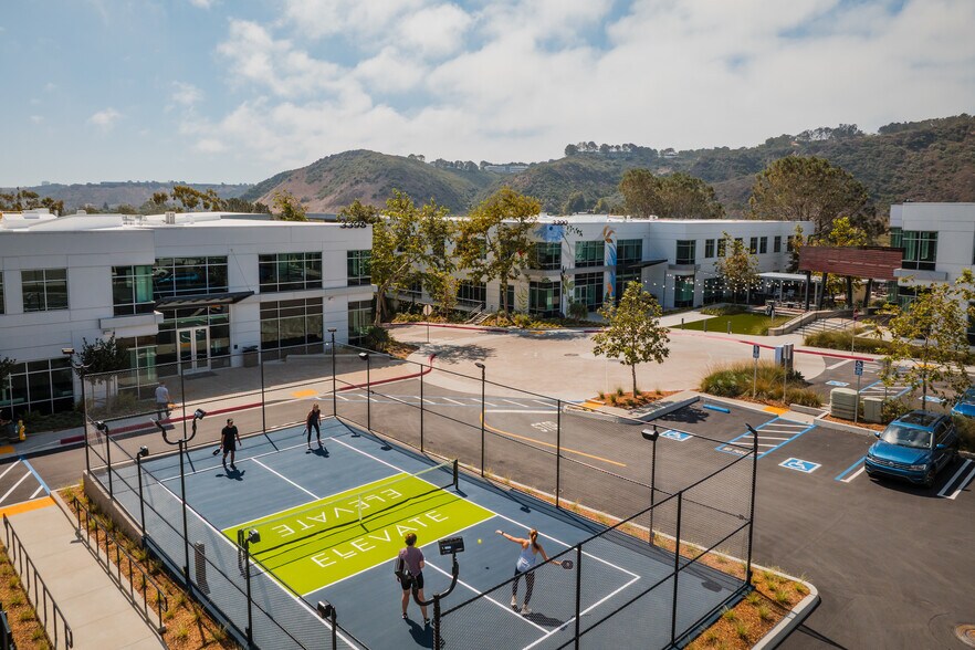 More Photos Of 3398 Carmel Mountain Rd, San Diego Unknown For Lease