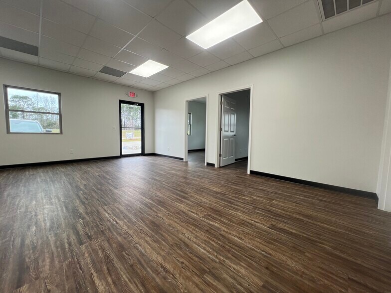 More Photos Of 2109 Chanabby Ct, Statesboro Warehouse For Lease