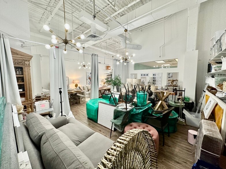 More Photos Of 690 Miami Cir NE, Atlanta Storefront For Lease