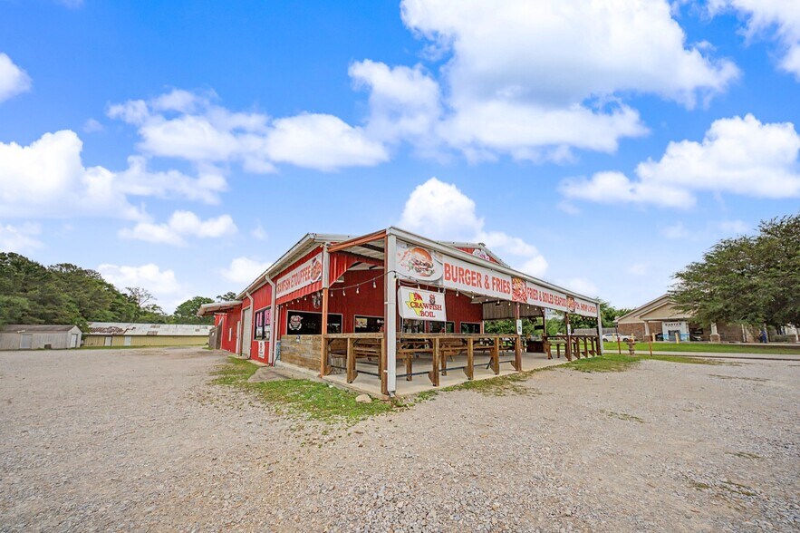 More Photos Of 1412 S Margaret Ave, Kirbyville Restaurant For Sale