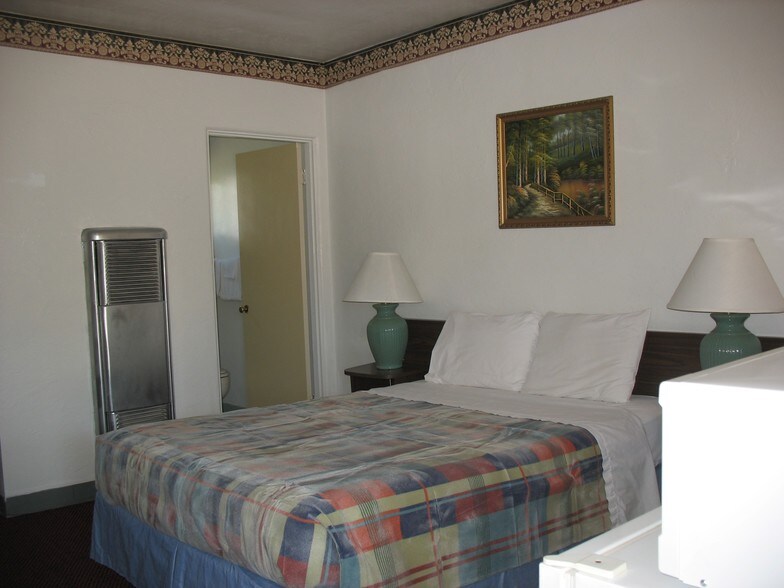 More Photos Of 1627 SE Stephens St, Roseburg Hotel For Sale