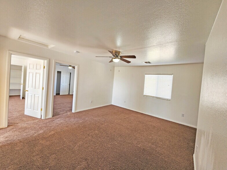 More Photos Of 1951 Teepee Rd, Pahrump Apartments For Sale